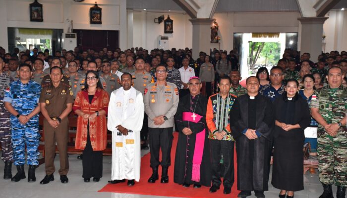 Rayakan Natal Bersama, Kapolda NTT Minta Pererat Persaudaraan dan Tumbuhkan Semangat Melayani Masyarakat